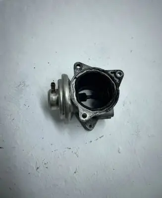 Skoda Octavia Mk2 (1Z) EGR valve 038131501AN