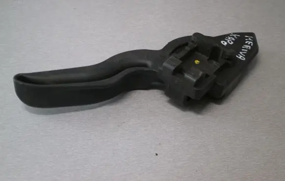 Opel Meriva A Engine bonnet (hood) release handle 13128233 13128231