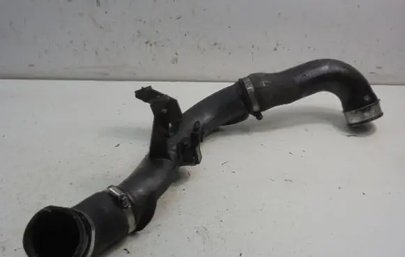 Volkswagen PASSAT B6 Intercooler hose/pipe 1K0145770N