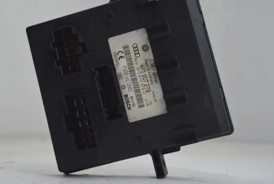 Audi A6 S6 C6 4F Comfort/convenience module 4F0907279 4F0910279D
