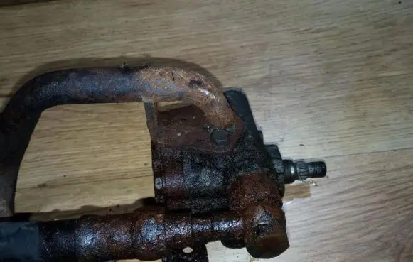 KIA Clarus Power steering pump