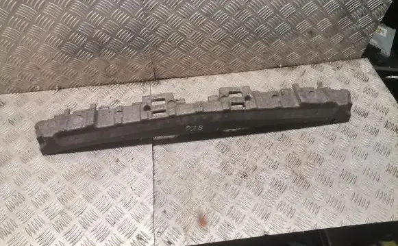 Front bumper foam support bar