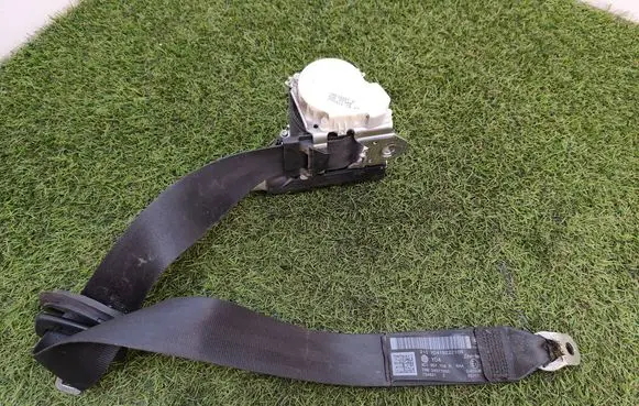 Volkswagen PASSAT B6 Front seatbelt 3C1857706R YD41922210N 34077660