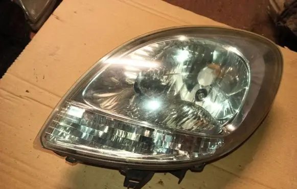 Renault Kangoo I Headlight/headlamp 8200236590