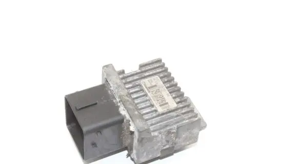 Jaguar XF X250 Glow plug pre-heat relay AV6112A343BA
