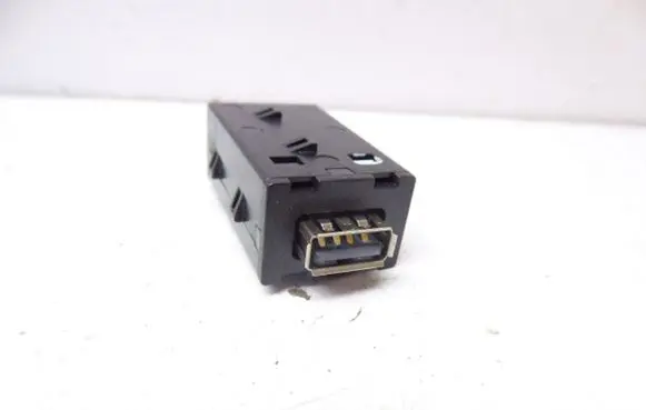 MG ZS USB socket connector 11060959