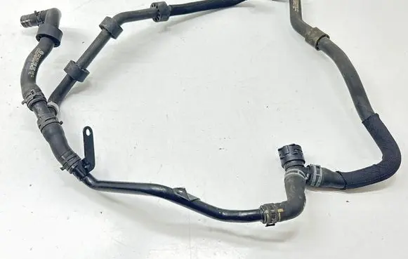 Volkswagen PASSAT B8 USA Engine coolant pipe/hose 1K0122109 1K0121070 5C0122058H