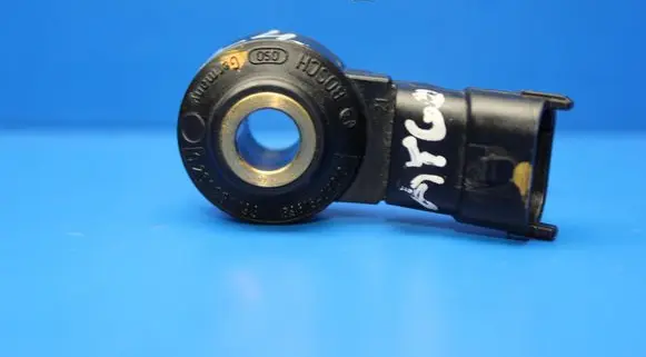 Toyota Aygo AB10 Detonation knock sensor 0261231193