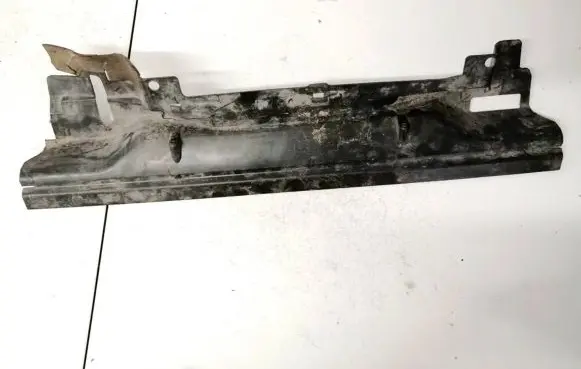 BMW 3 E46 Radiator support slam panel 51718211467 51.71-8211467