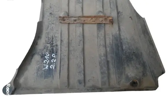 Mercedes-Benz E W210 Engine splash shield/under tray 2105242330