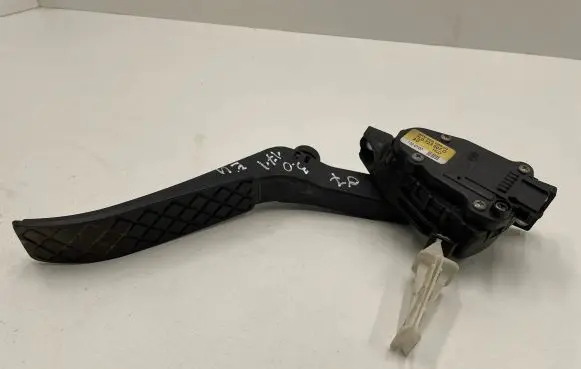 Audi Q7 4L Accelerator throttle pedal 7L0723507D 6PV00802624