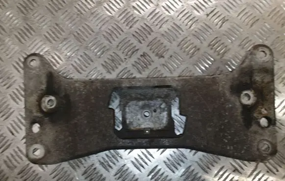BMW 7 F01 F02 F03 F04 Gearbox mounting bracket 6777613