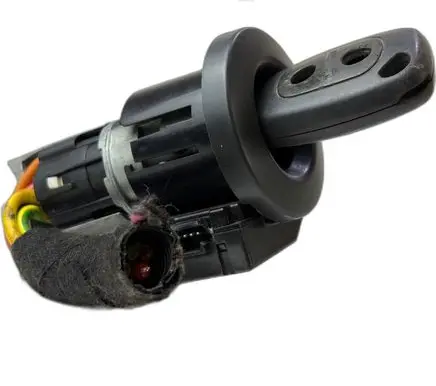 Renault Trafic II (X83) Ignition lock 8200826300 8200826300C