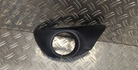 Front fog light trim/grill