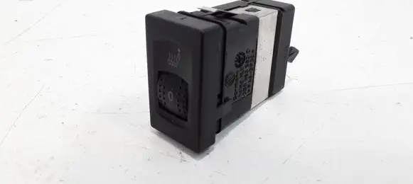 Volkswagen PASSAT B5.5 Seat heating switch 3B0963563D