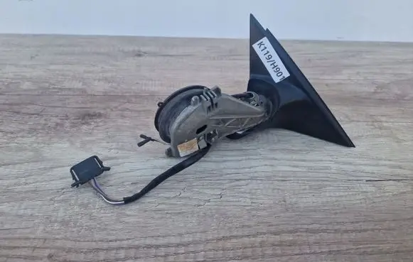 Volkswagen PASSAT B5 Front door wing mirror part 3B0857934