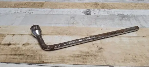 Mercedes-Benz Vaneo W414 Wheel nut wrench 1205810246