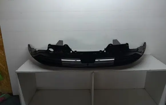 Hyundai Kona I Front bumper lip 86561DDAB0