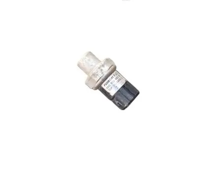 Audi A4 S4 B5 8D Air conditioning (A/C) pressure sensor 8D0959482B TDP302QADG2