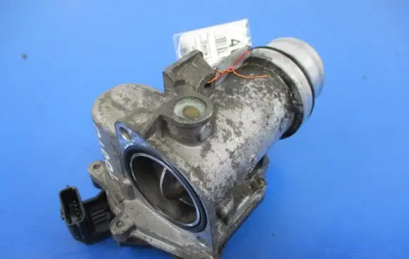 Dacia Logan I Throttle body valve 8200614985