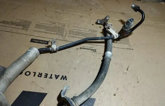 Honda FR-V Power steering hose/pipe/line