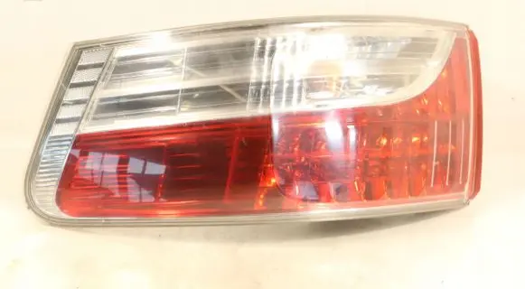 Toyota Avensis T270 Rear/tail lights 