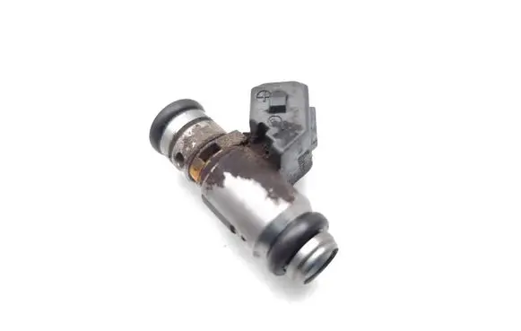 Renault Scenic II - Grand scenic II Fuel injector 82064228