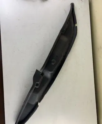 Dodge RAM 1500 DS Fender foam support/seal 