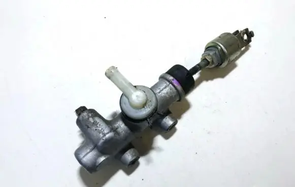 Toyota Avensis Verso Clutch master cylinder