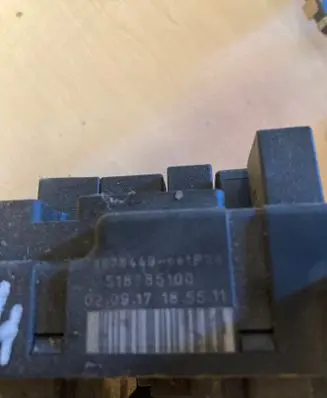 Volvo S80 Fuse module 8678449