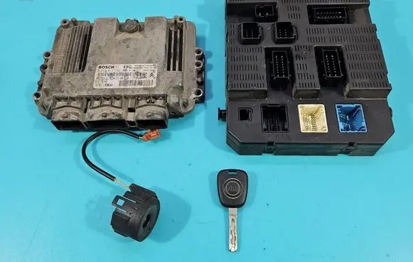 Fiat Scudo Engine control unit/module ECU 0281012982 IMPRK1595104