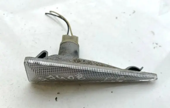 Renault Scenic II - Grand scenic II Front fender indicator light 0l9a0215000 8200027151