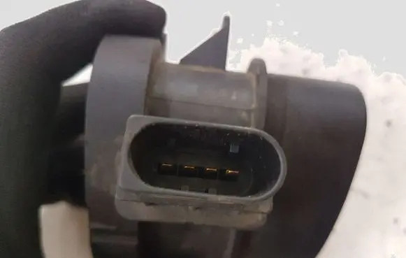 BMW 3 E46 Mass air flow meter 0928400504 77887440