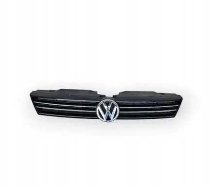 Volkswagen Jetta VI Front grill 5C6853655