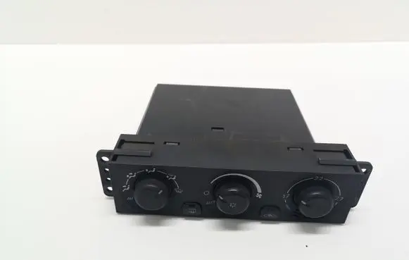 Mitsubishi Pajero Climate control unit MR500648