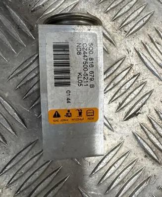 Air conditioning (A/C) expansion valve