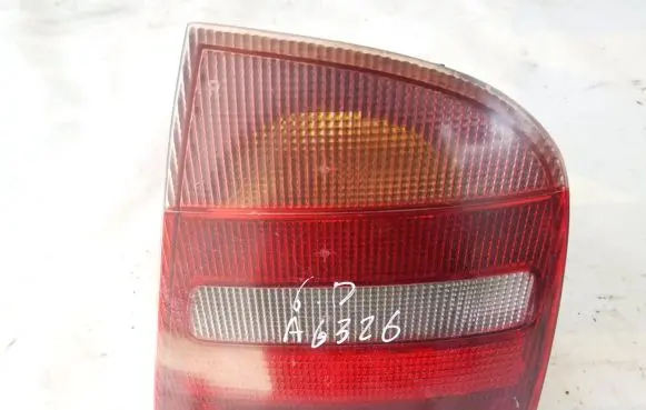 Skoda Octavia Mk1 (1U) Rear/tail lights 1u0945112