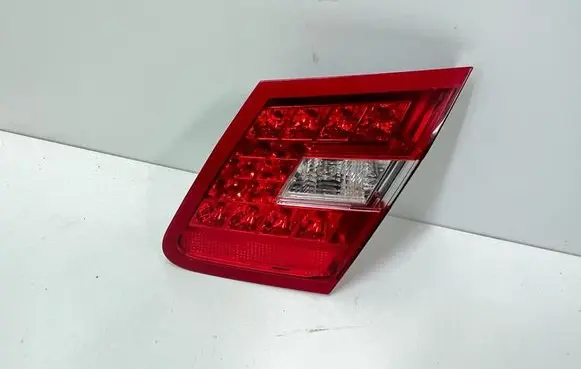 Mercedes-Benz E W212 Tailgate rear/tail lights A2128200864 483502