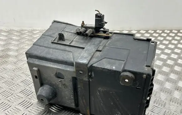 Battery box tray