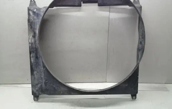 Suzuki Grand Vitara I Radiator cooling fan shroud 77E0