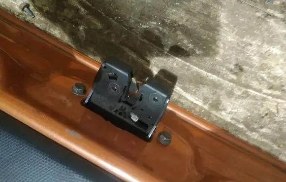Nissan Micra Tailgate/trunk/boot lock/catch/latch