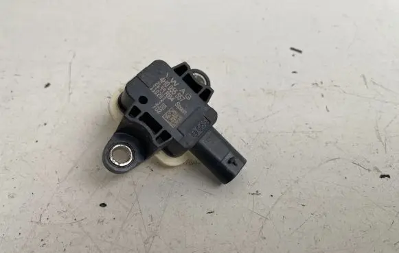 Volkswagen PASSAT B7 Airbag deployment crash/impact sensor 4H0955557