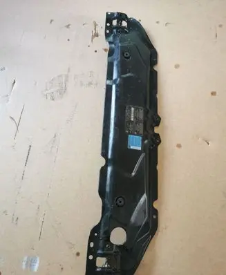 BMW 5 E60 E61 Top upper radiator support slam panel 7547246