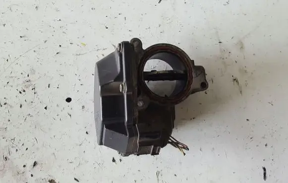 Audi A8 S8 D4 4H Throttle valve 057128063E