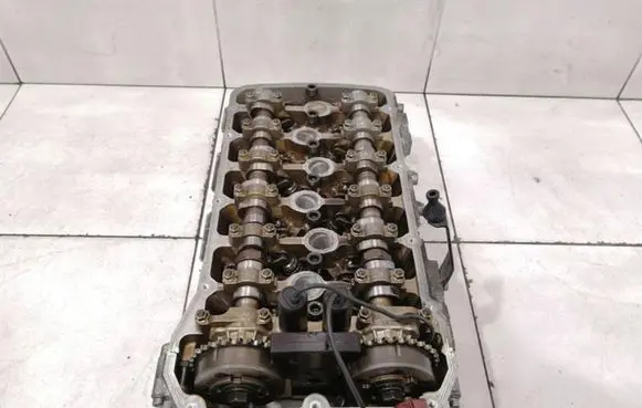 Bentley Flying Spur Engine head BEB