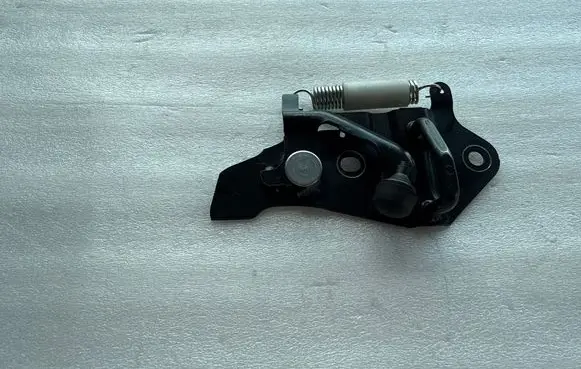 Toyota GT 86 Rear door lock loop/hook striker SU00301467
