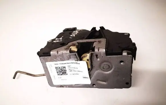 Opel Corsa D Front door lock 13258277 2304100229