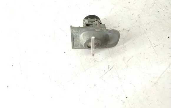 Volvo V60 Front door lock (next to the handle) 31276333