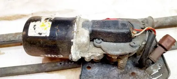 Peugeot 406 Wiper motor