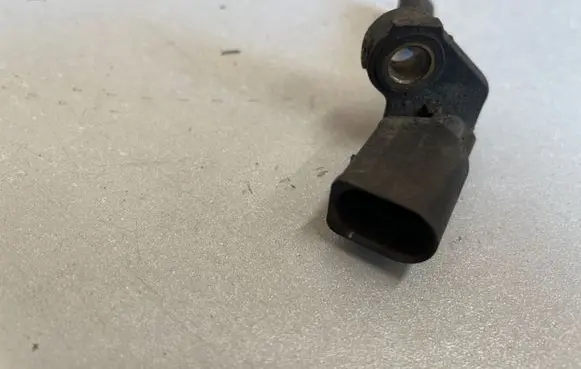Volkswagen Golf VI ABS rear brake sensor 1K0927808